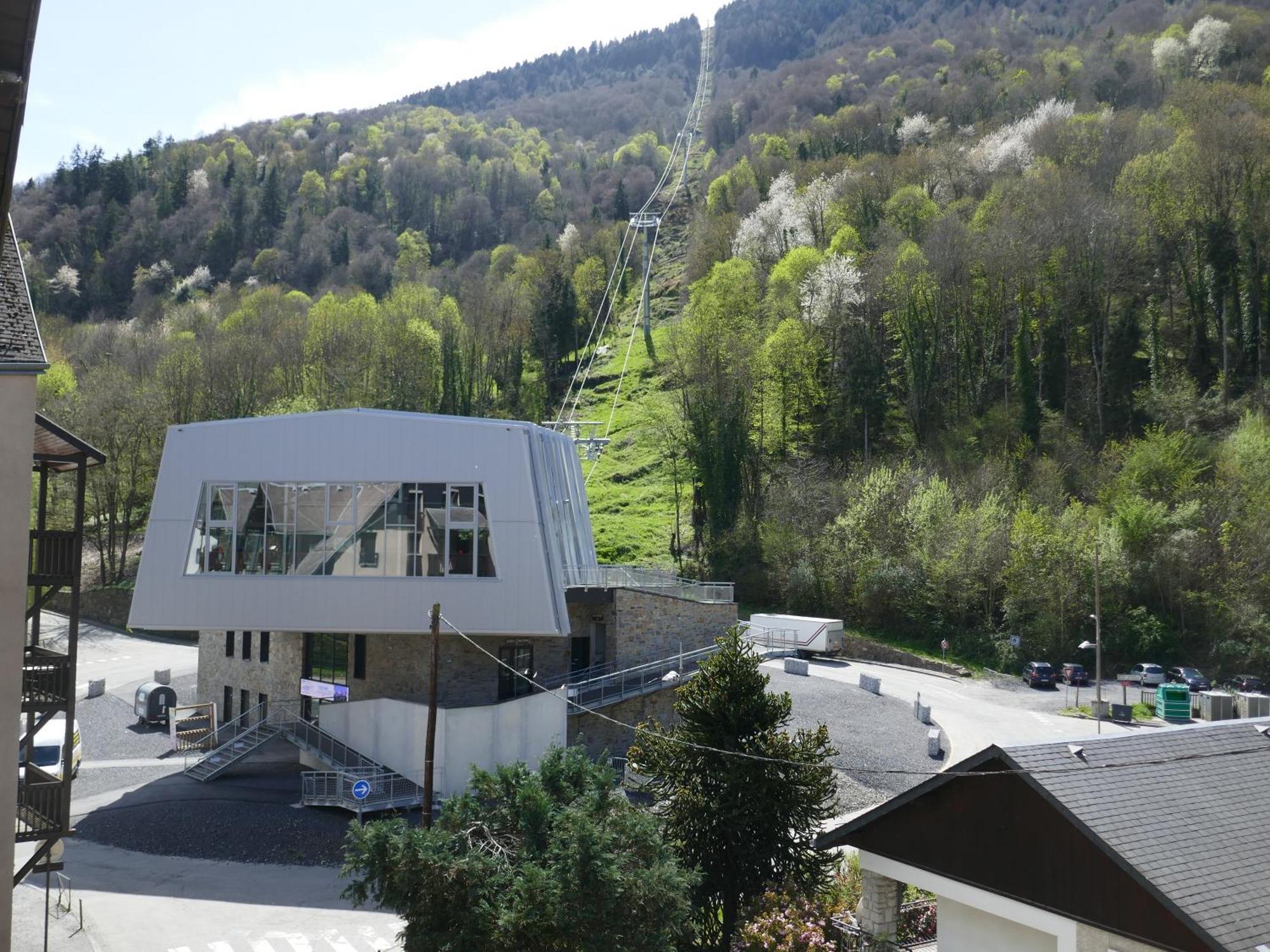 Appartement Hypercentre 6 Pers Bagneres-de-Luchon Bagian luar foto